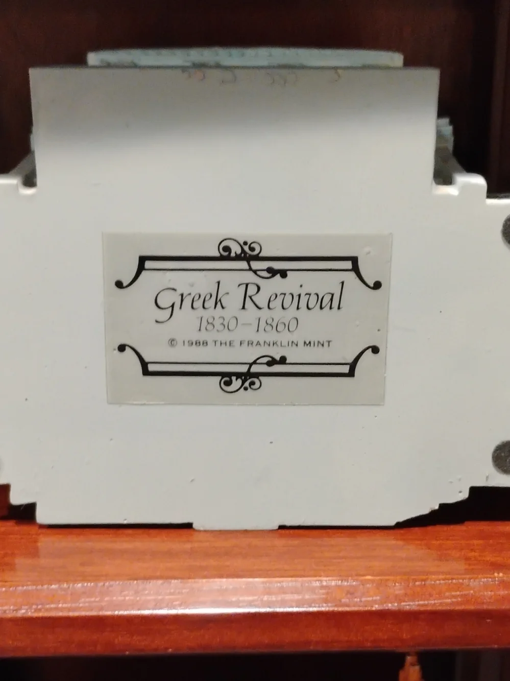 Franklin Mint 1988 Architectural Figurines And Display Shelf Collectibles